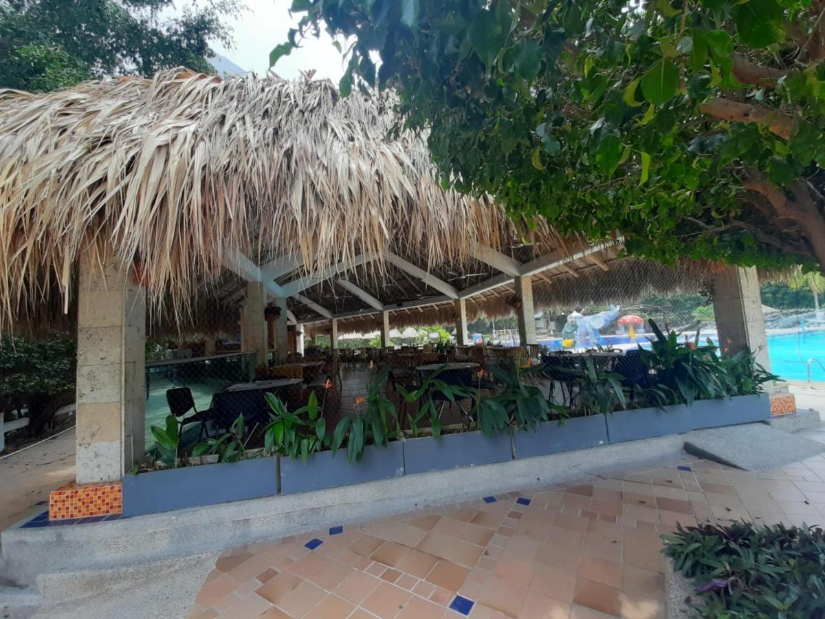 Costa Azul Suite 804 ซันตามาร์ตา ภายนอก รูปภาพ
